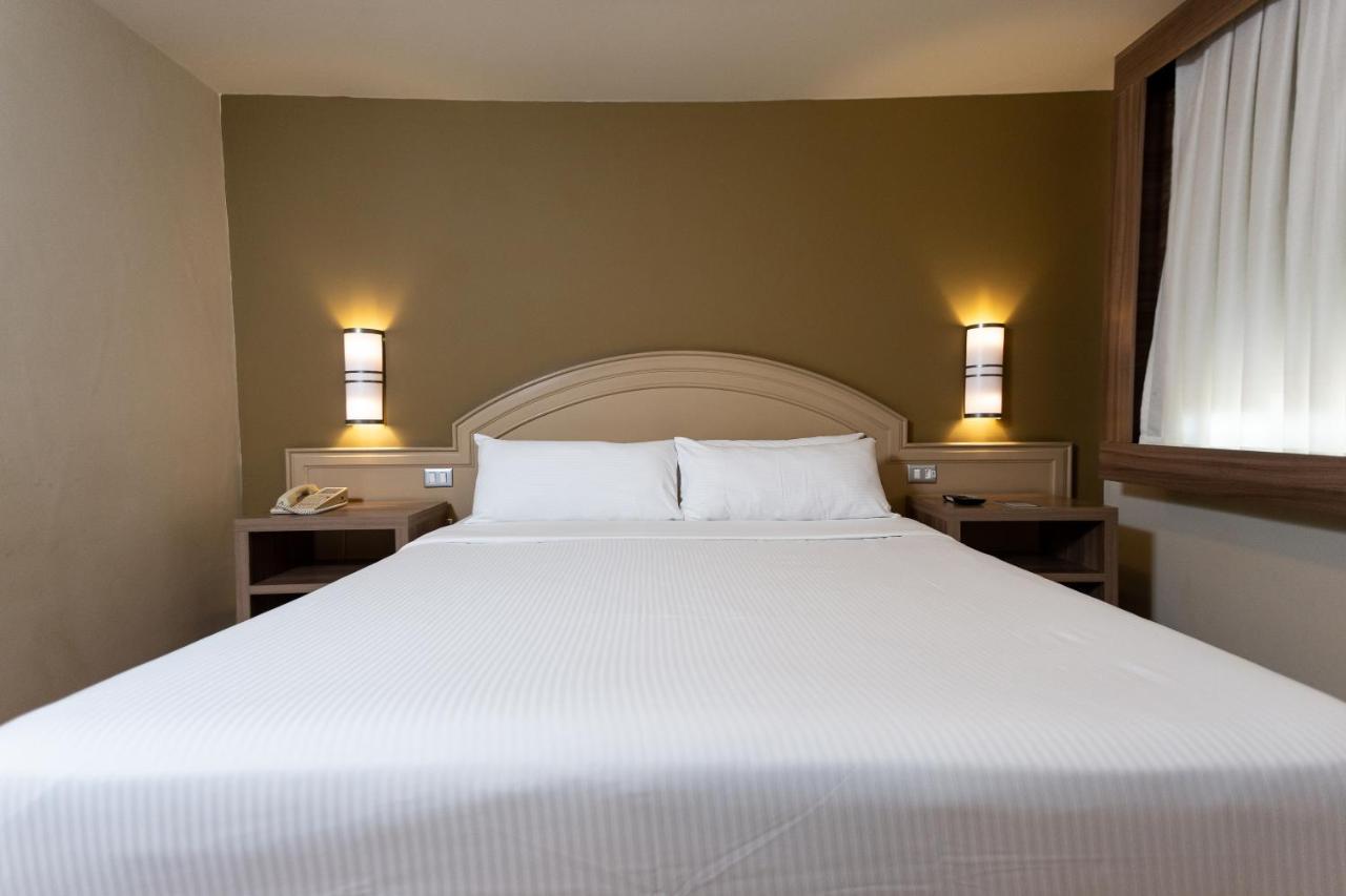 Hotel Master - Av Carlos Gomes, Proximo Ao Consulado Americano 4*